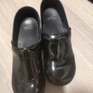 Dansko women’s  Glossy Black Dress Shoes